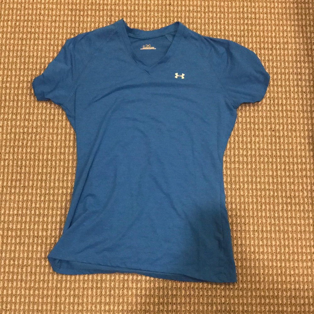 Under Armour shirt!